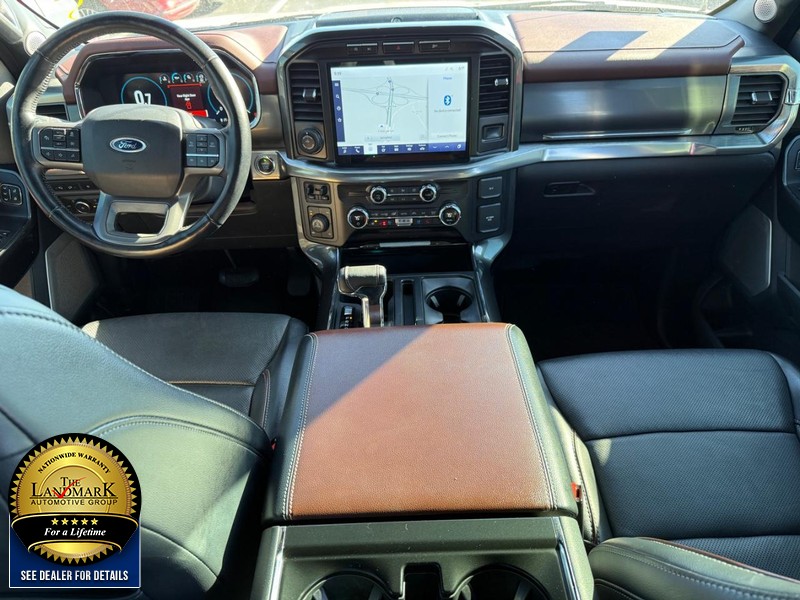 Ford F-150 Vehicle Full-screen Gallery Image 18