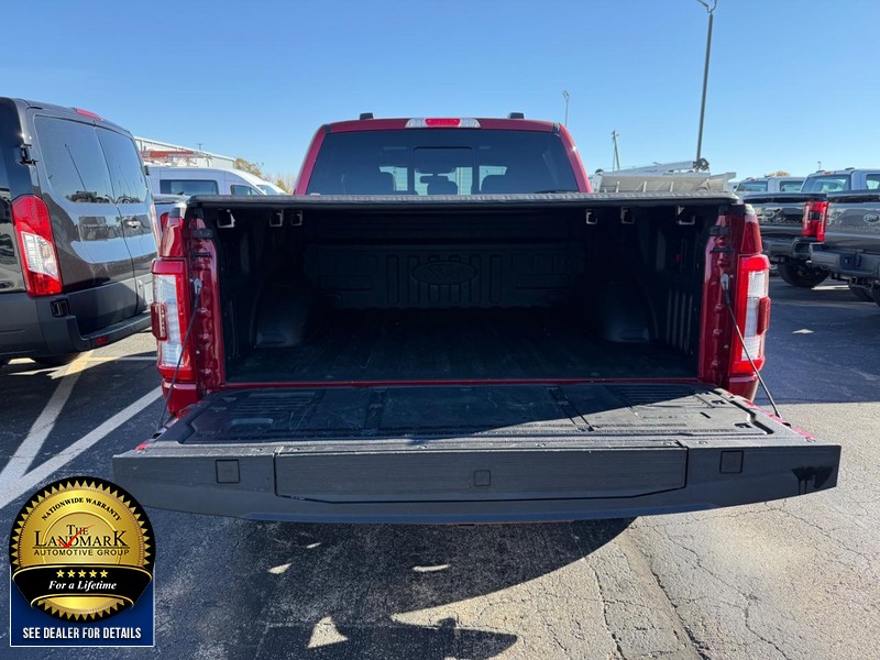 Ford F-150 Vehicle Full-screen Gallery Image 21