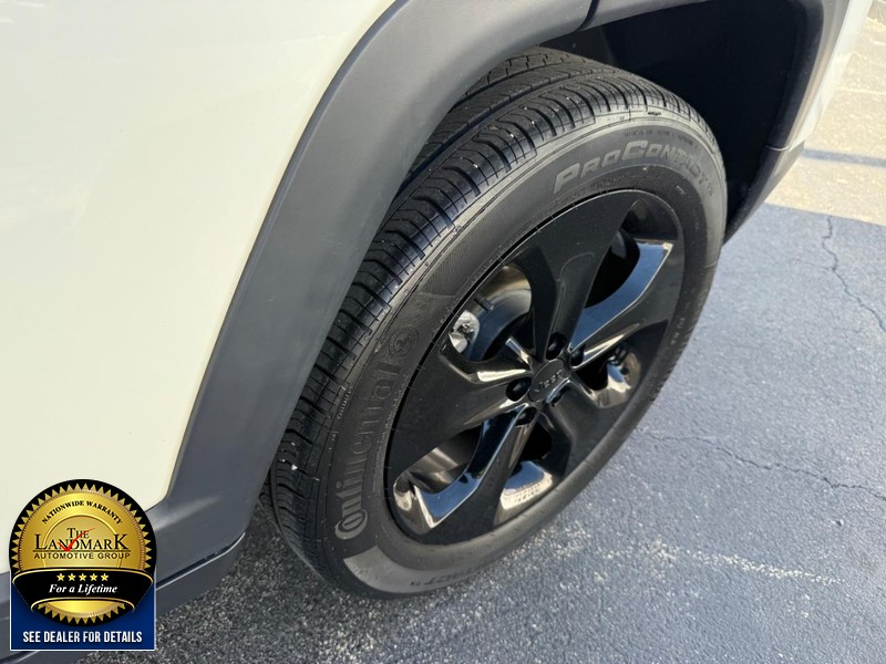 Jeep Compass Vehicle Full-screen Gallery Image 16