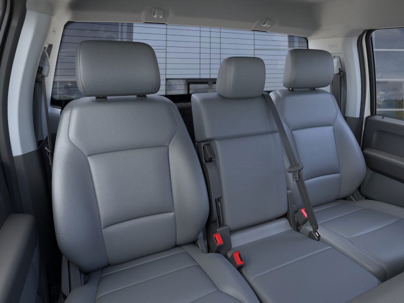 Ford Super Duty F-350 SRW Vehicle Full-screen Gallery Image 10