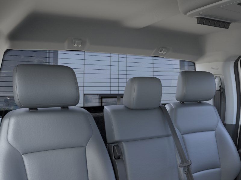 Ford Super Duty F-350 SRW Vehicle Full-screen Gallery Image 22