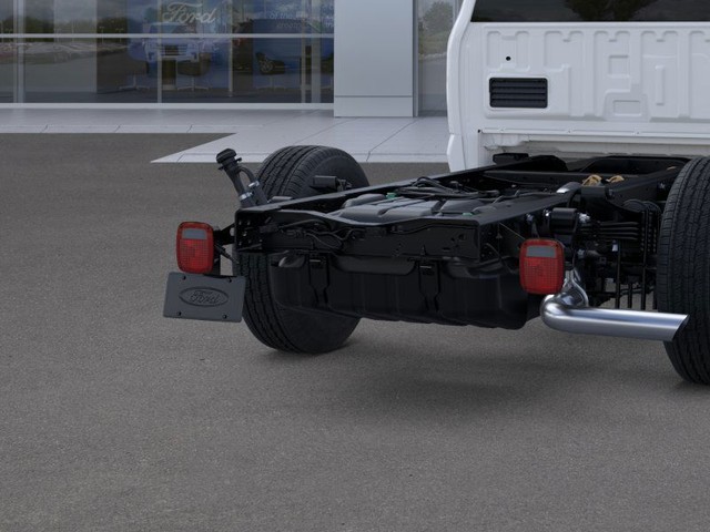 Ford F-350SD Vehicle Full-screen Gallery Image 21