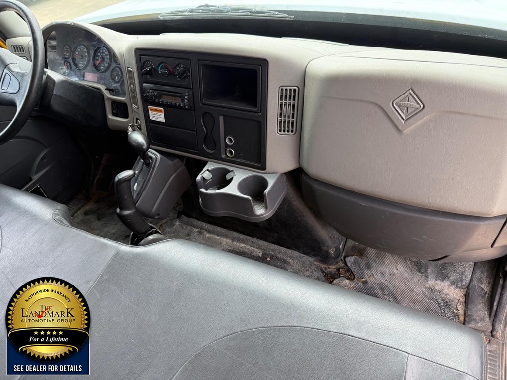 International Vehicle Full-screen Gallery Image 13