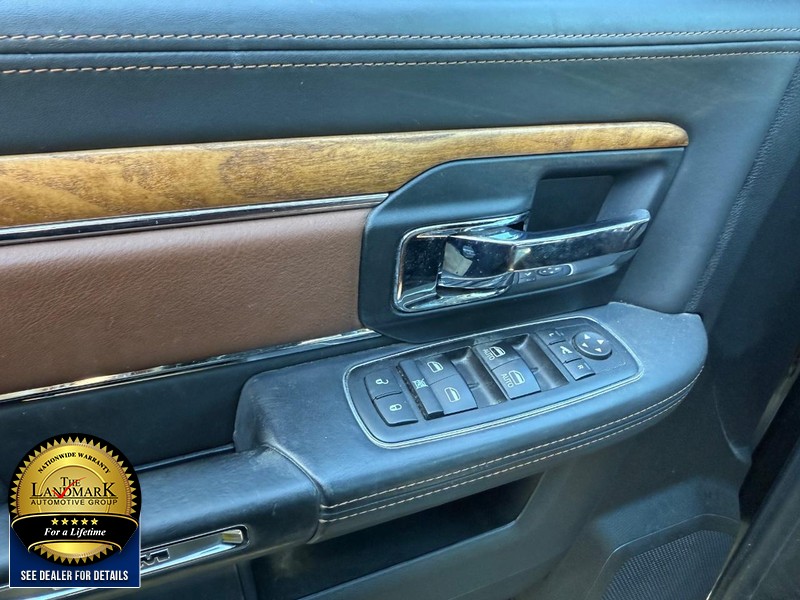 Ram 1500 Vehicle Full-screen Gallery Image 8