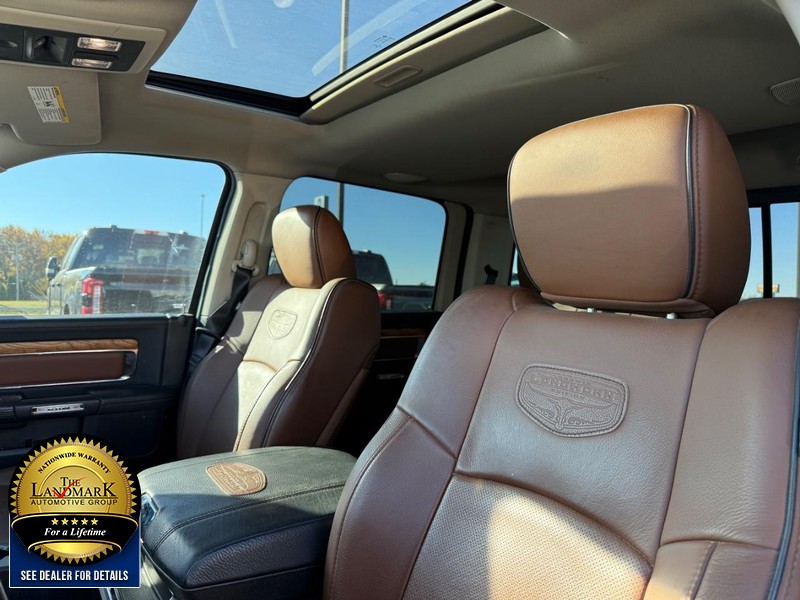 Ram 1500 Vehicle Full-screen Gallery Image 9