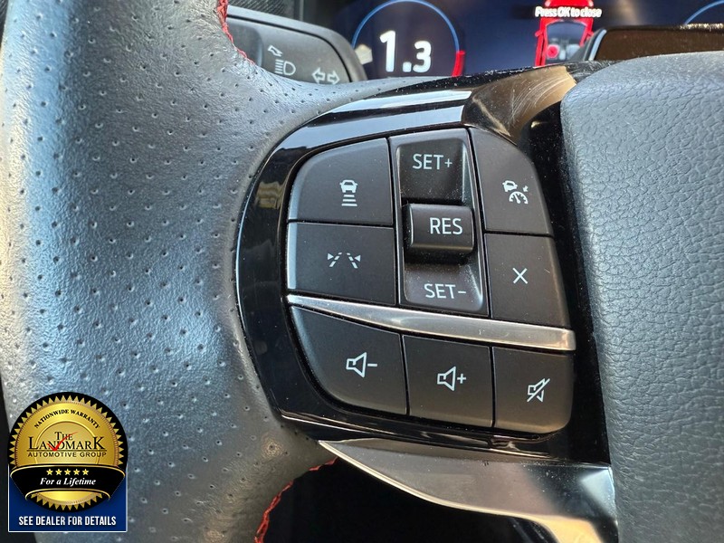 Ford Explorer Vehicle Full-screen Gallery Image 10