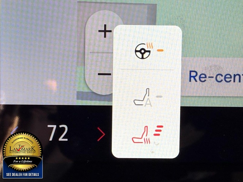 Ford Explorer Vehicle Full-screen Gallery Image 14