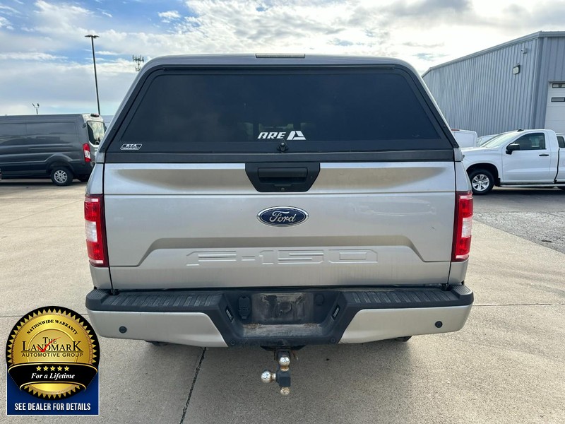 Ford F-150 Vehicle Full-screen Gallery Image 4