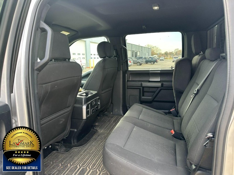 Ford F-150 Vehicle Full-screen Gallery Image 9