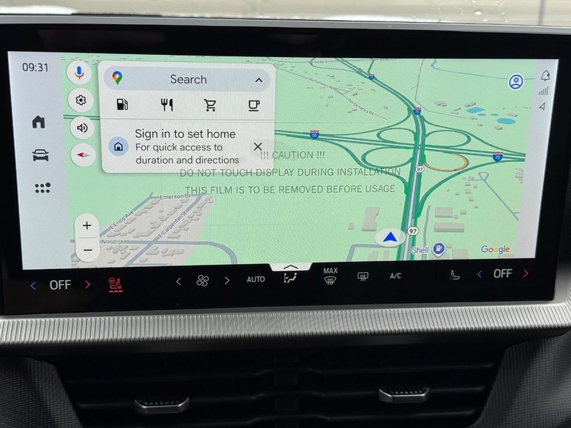 Ford Explorer Vehicle Full-screen Gallery Image 33