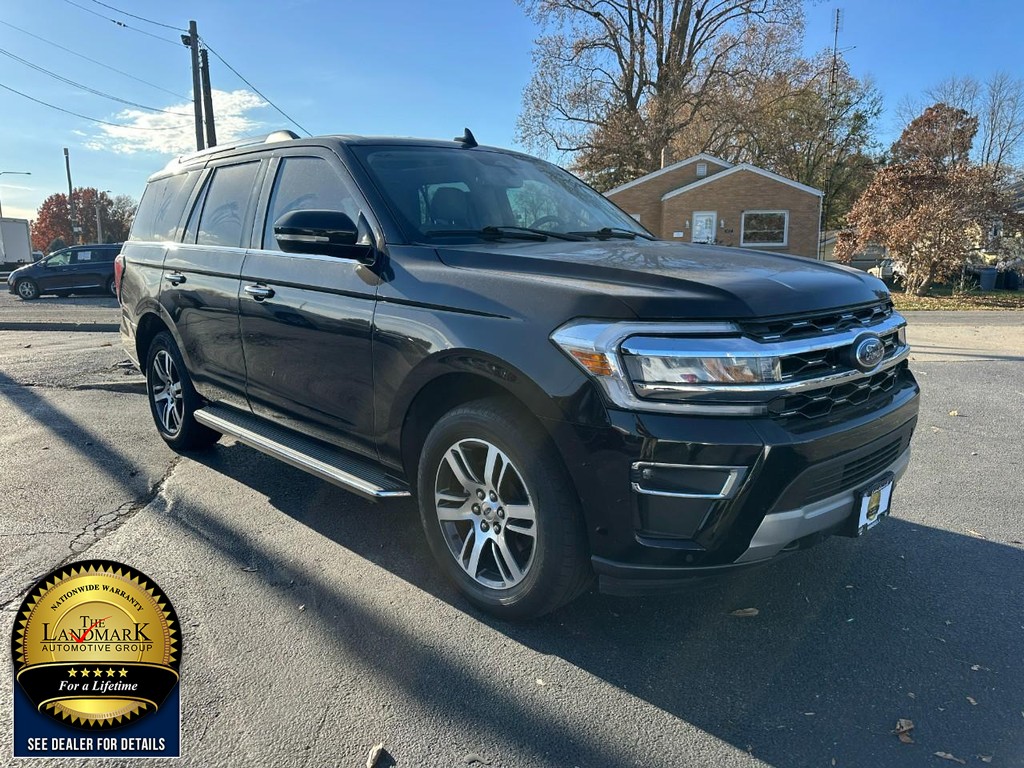 Ford Expedition Vehicle Full-screen Gallery Image 3