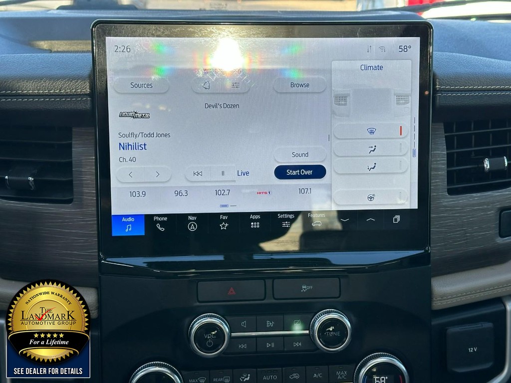 Ford Expedition Vehicle Full-screen Gallery Image 20