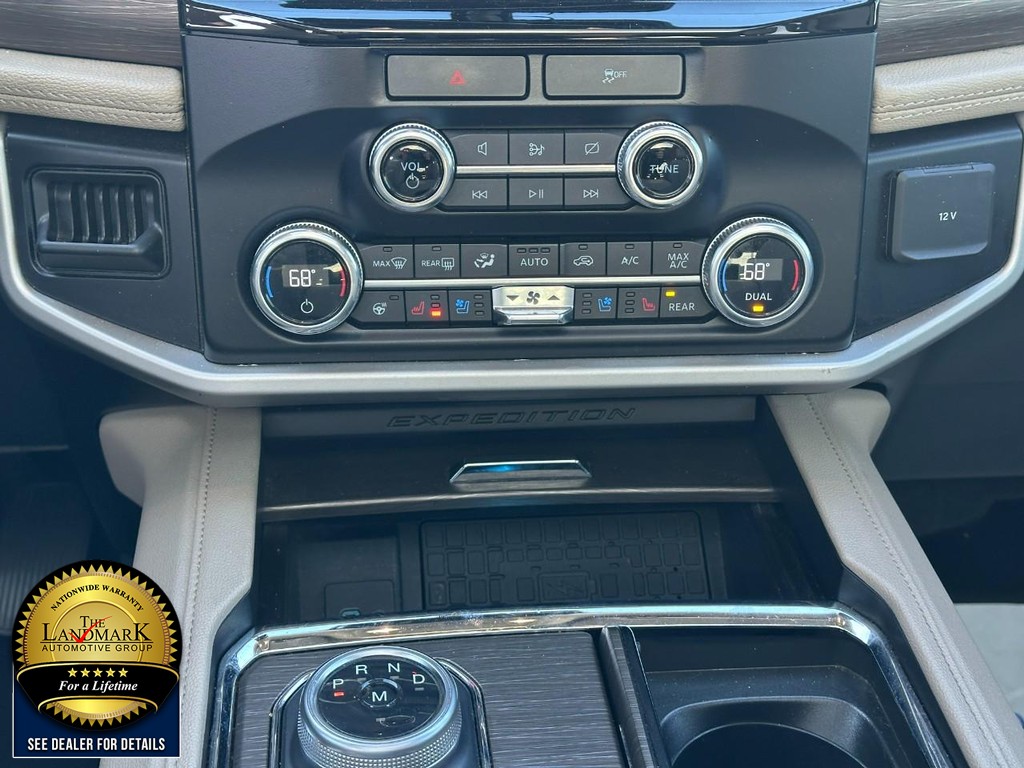 Ford Expedition Vehicle Full-screen Gallery Image 25