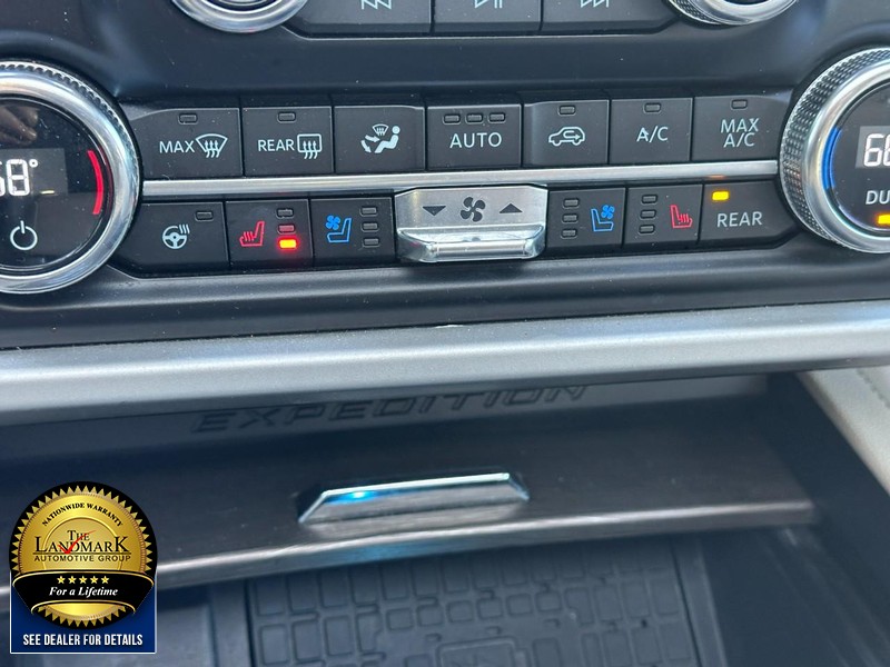 Ford Expedition Vehicle Full-screen Gallery Image 25