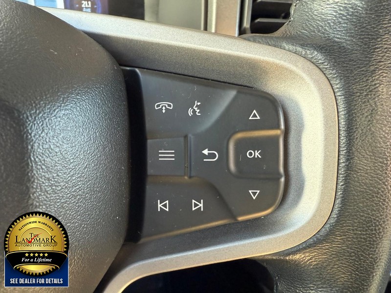 Ford Bronco Vehicle Full-screen Gallery Image 11