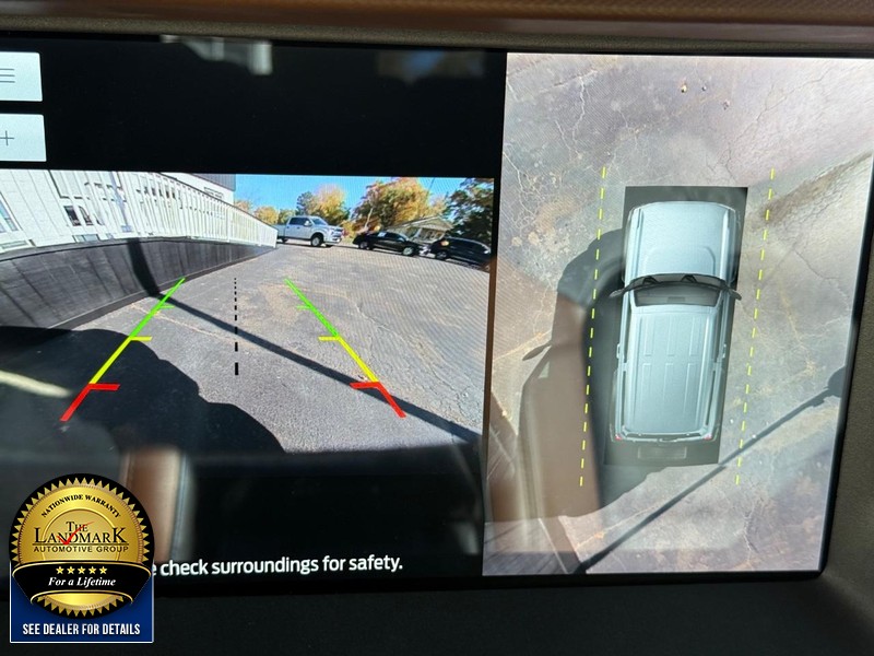 Ford Bronco Vehicle Full-screen Gallery Image 13