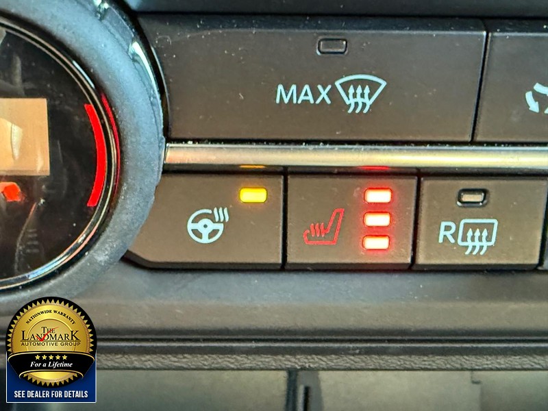 Ford Bronco Vehicle Full-screen Gallery Image 14