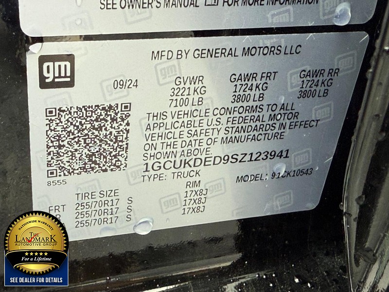 Chevrolet Silverado 1500 Vehicle Full-screen Gallery Image 23