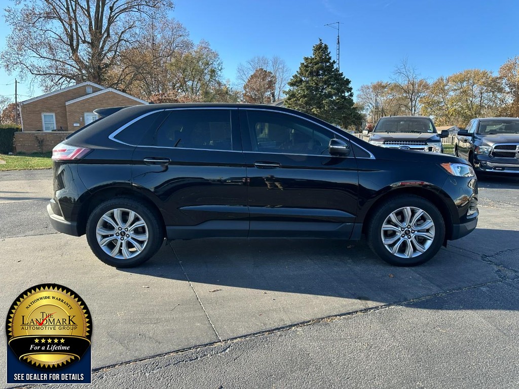 Ford Edge Vehicle Full-screen Gallery Image 04