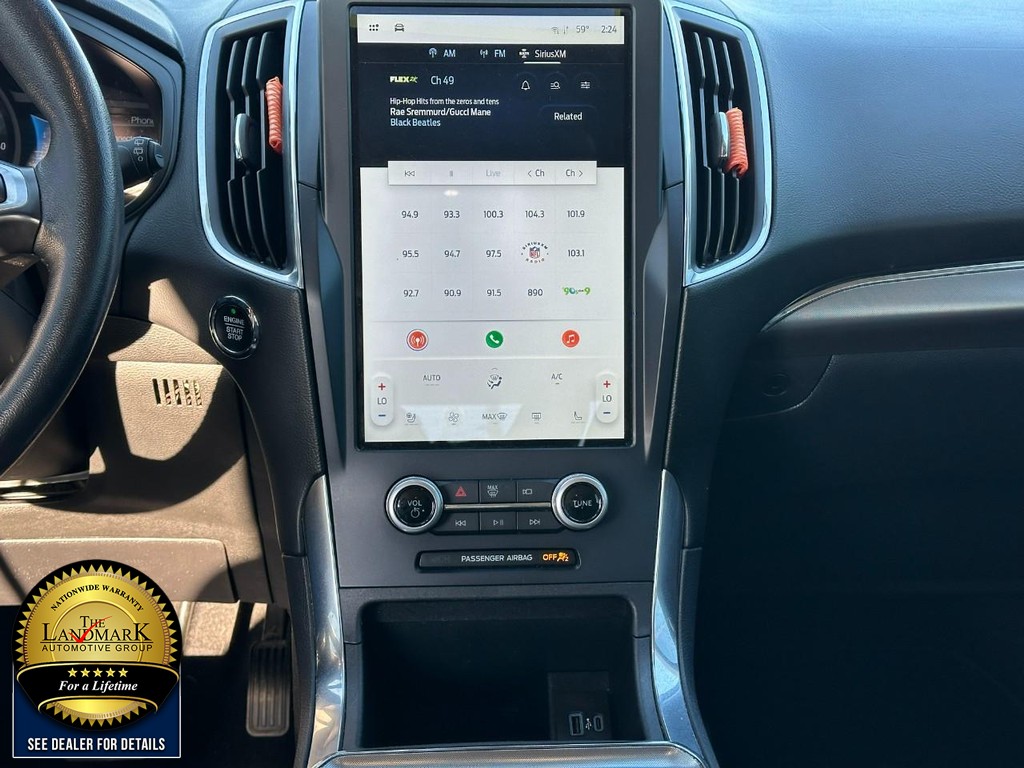 Ford Edge Vehicle Full-screen Gallery Image 18