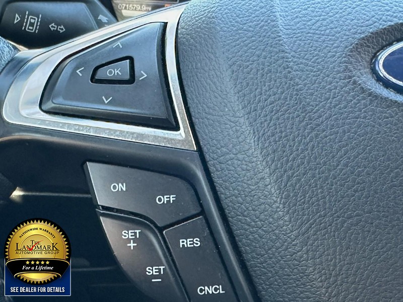Ford Edge Vehicle Full-screen Gallery Image 19