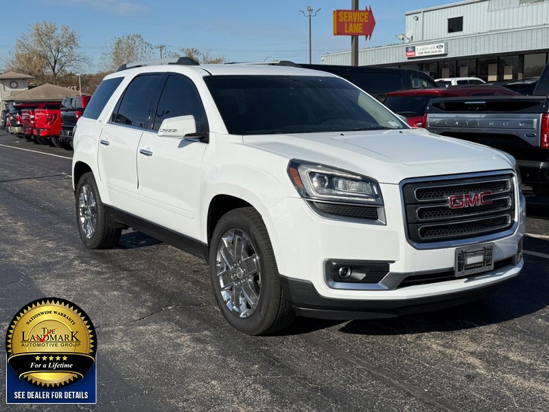 GMC Acadia Limited Vehicle Full-screen Gallery Image 2