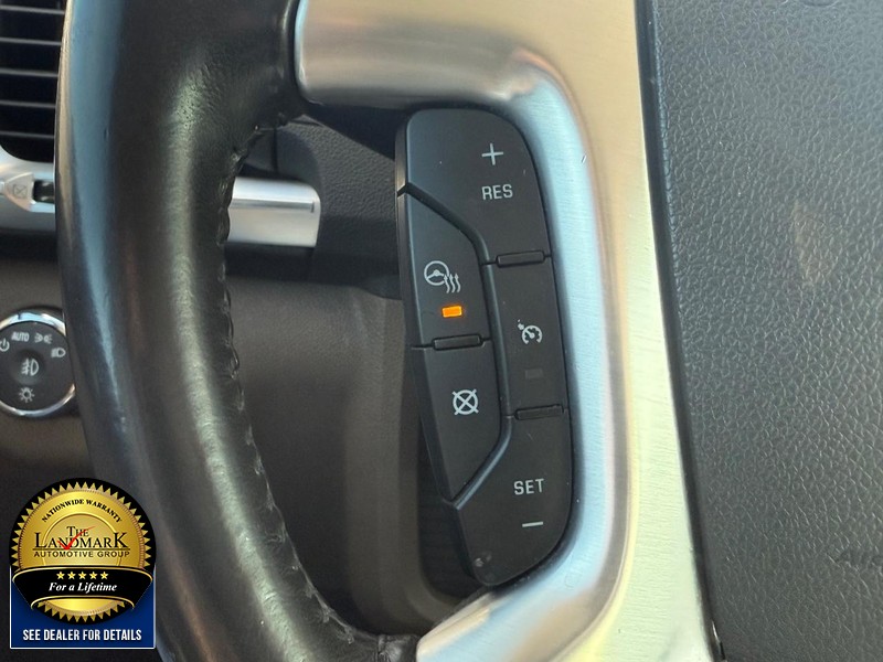 GMC Acadia Limited Vehicle Full-screen Gallery Image 10