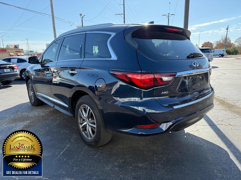 INFINITI QX60 Vehicle Full-screen Gallery Image 6
