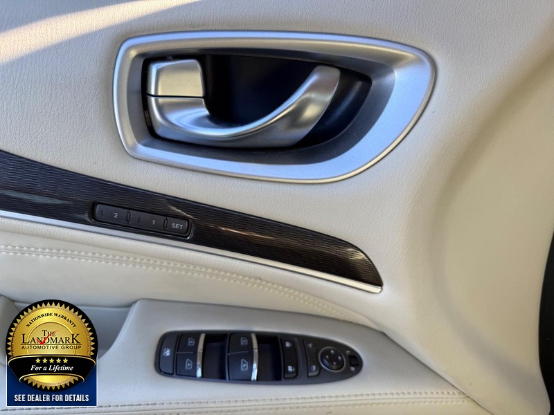 INFINITI QX60 Vehicle Full-screen Gallery Image 8