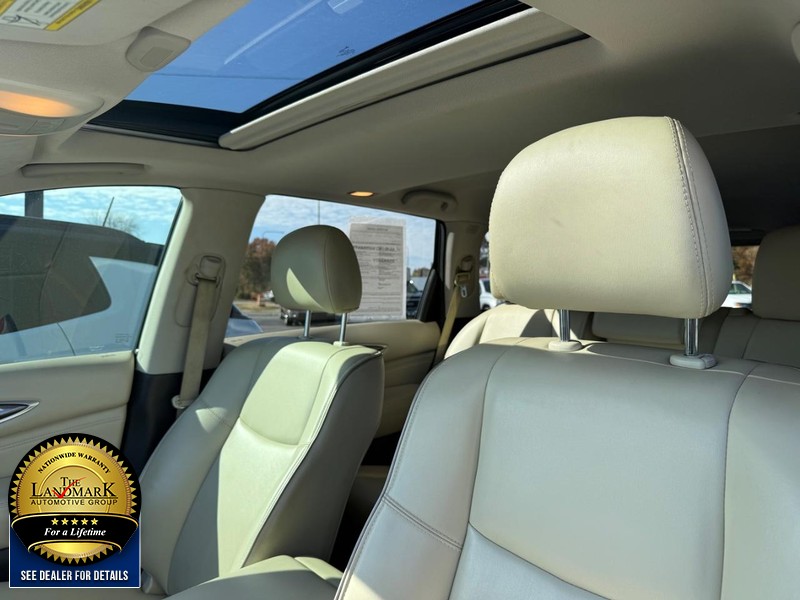 INFINITI QX60 Vehicle Full-screen Gallery Image 9
