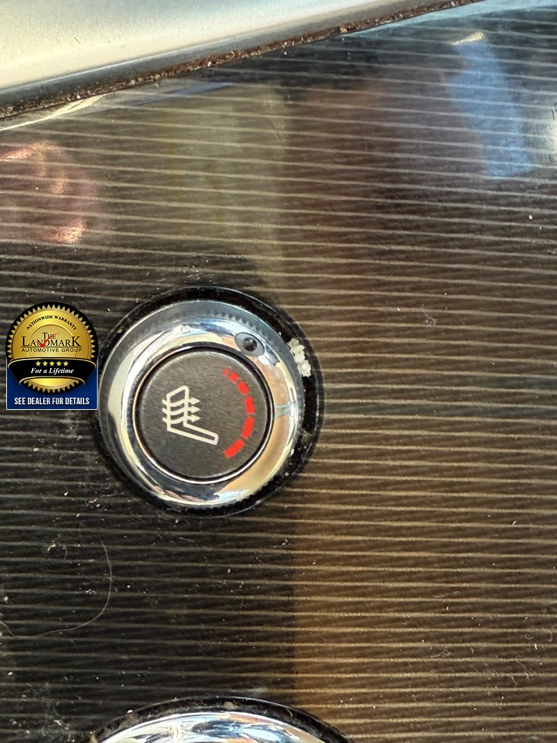 INFINITI QX60 Vehicle Full-screen Gallery Image 13