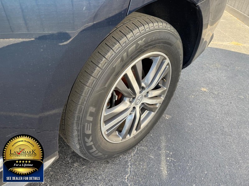 INFINITI QX60 Vehicle Full-screen Gallery Image 19