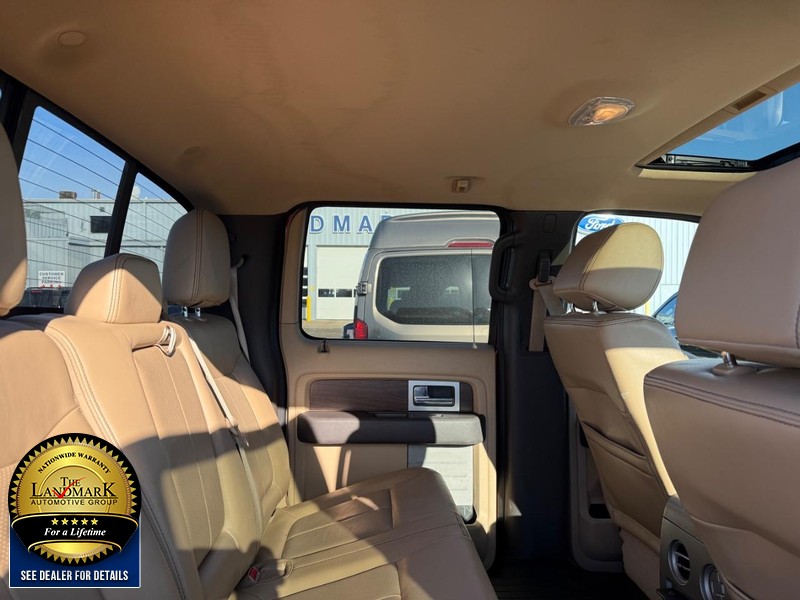 Ford F-150 Vehicle Full-screen Gallery Image 16