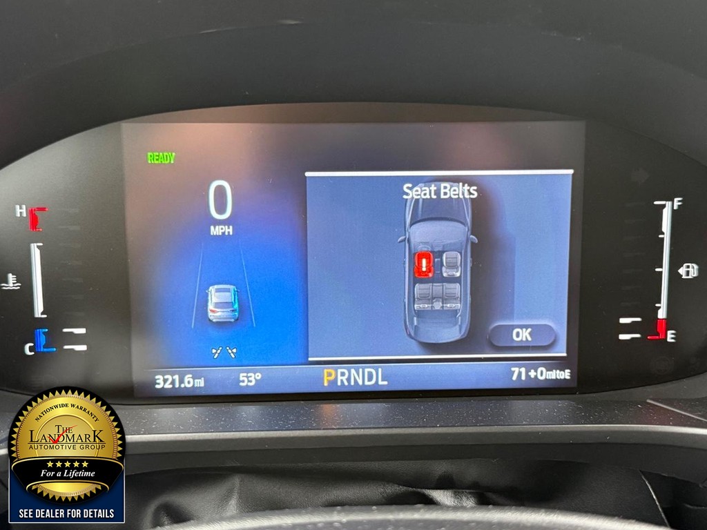 Ford Escape Vehicle Full-screen Gallery Image 12