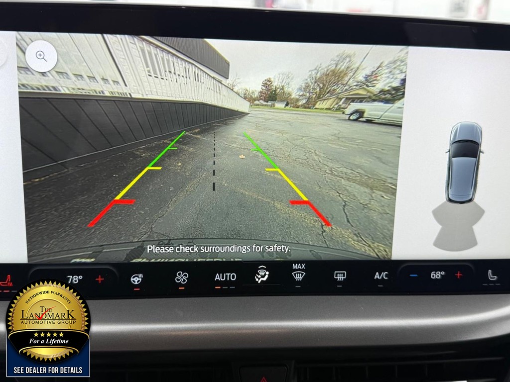 Ford Escape Vehicle Full-screen Gallery Image 13