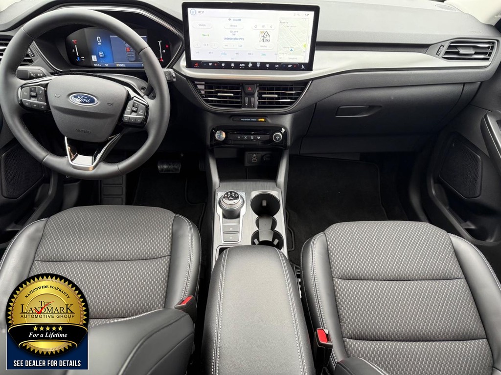Ford Escape Vehicle Full-screen Gallery Image 17
