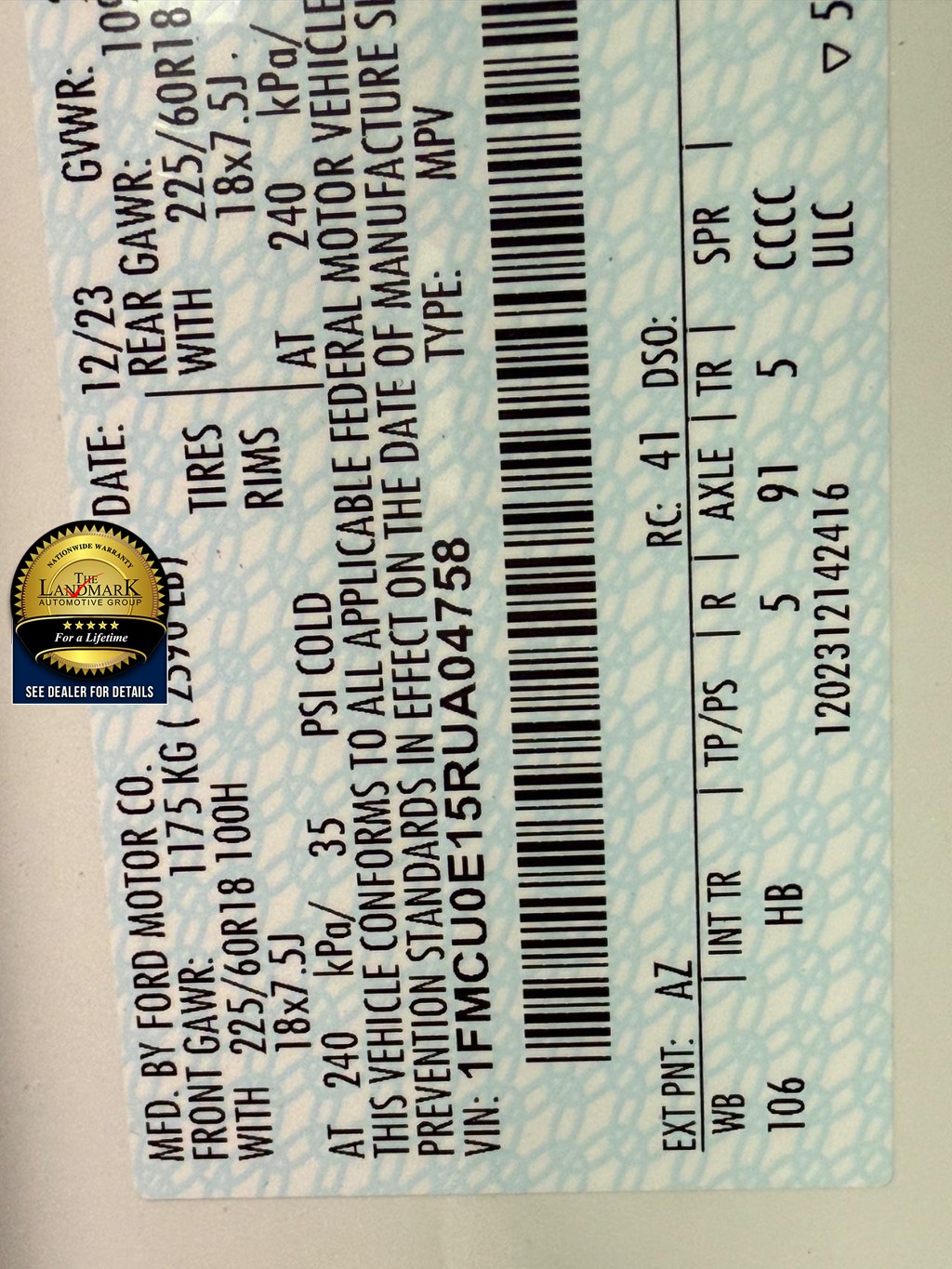 Ford Escape Vehicle Full-screen Gallery Image 22