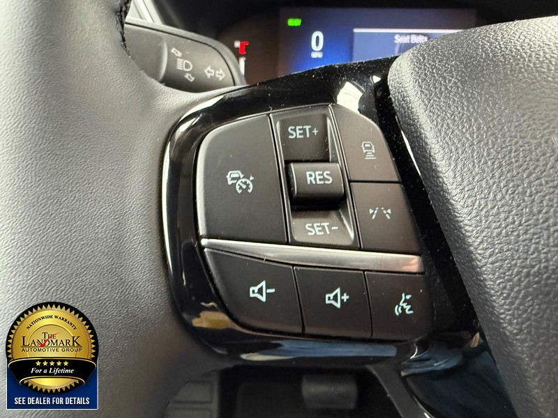 Ford Escape Vehicle Full-screen Gallery Image 10