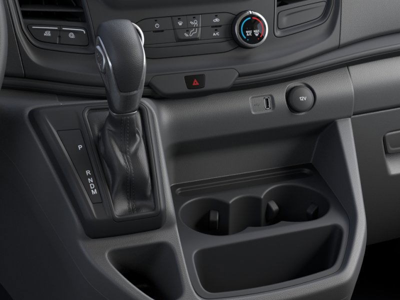 Ford Transit-150 Vehicle Full-screen Gallery Image 15