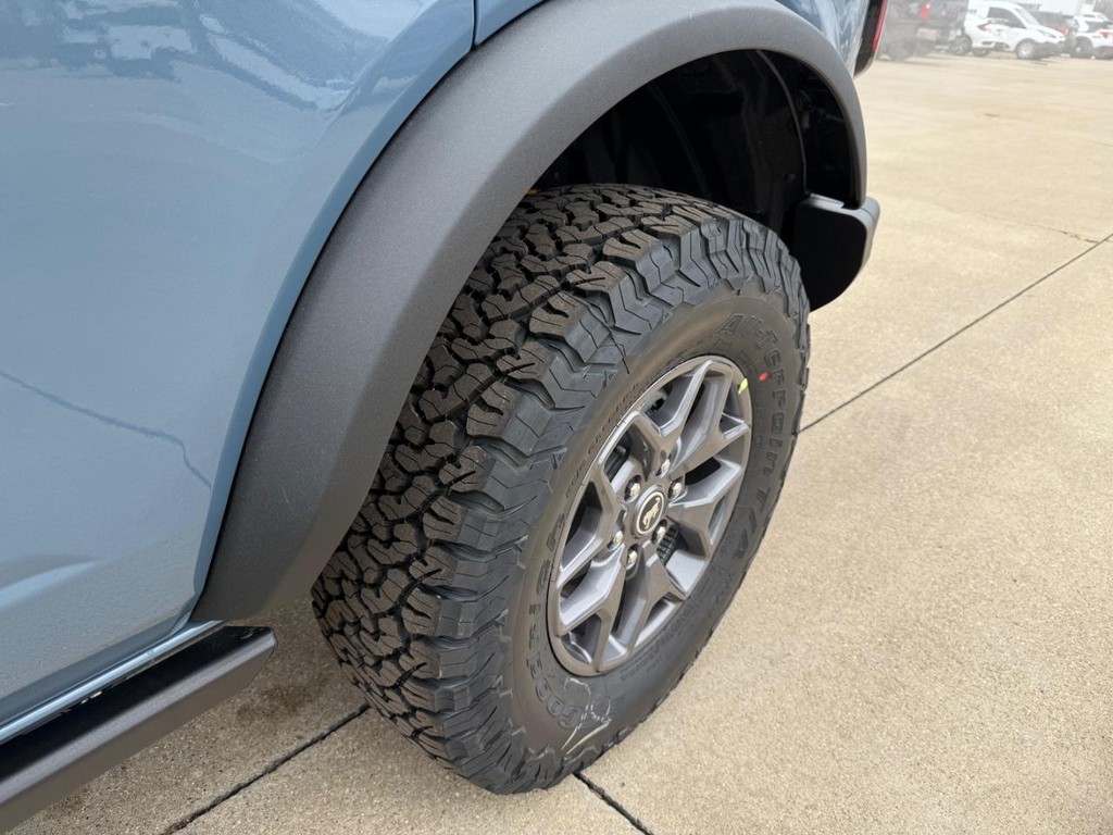 Ford Bronco Vehicle Full-screen Gallery Image 21