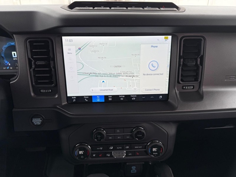 Ford Bronco Vehicle Full-screen Gallery Image 19