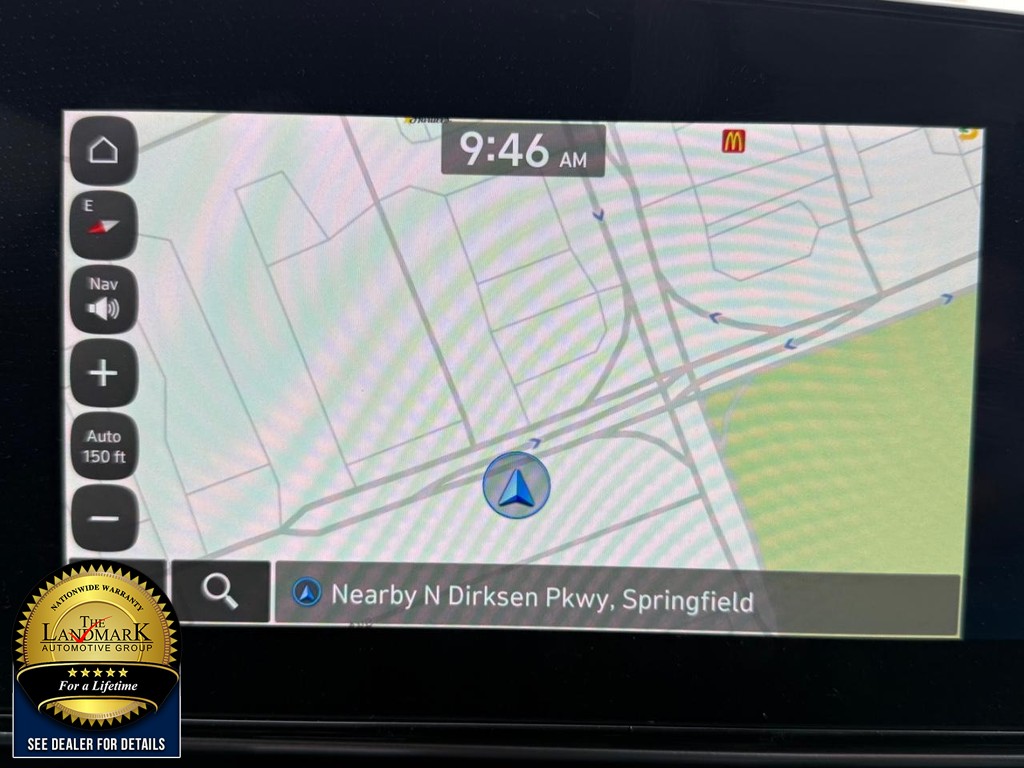 Hyundai Elantra Vehicle Full-screen Gallery Image 14