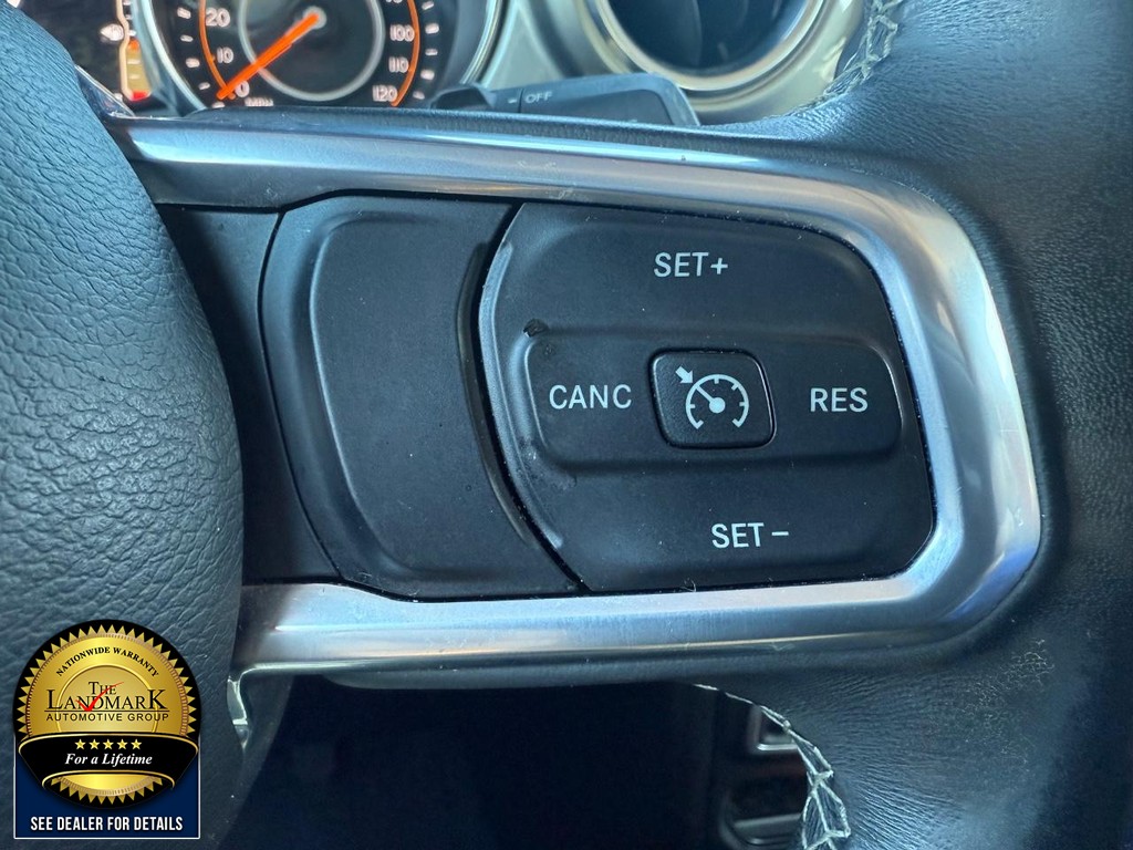 Jeep Wrangler Unlimited Vehicle Full-screen Gallery Image 11