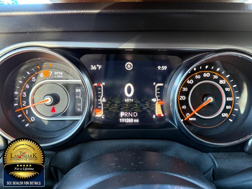 Jeep Wrangler Unlimited Vehicle Full-screen Gallery Image 12