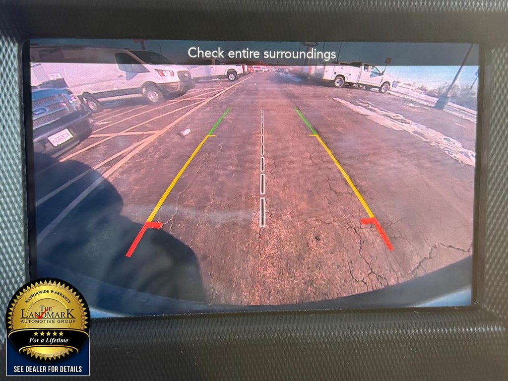 Jeep Wrangler Unlimited Vehicle Full-screen Gallery Image 13