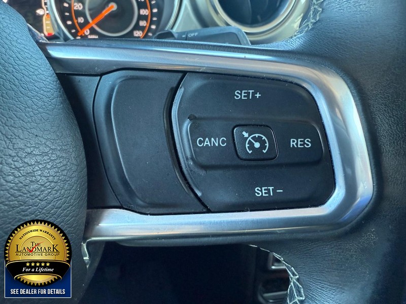 Jeep Wrangler Unlimited Vehicle Full-screen Gallery Image 11