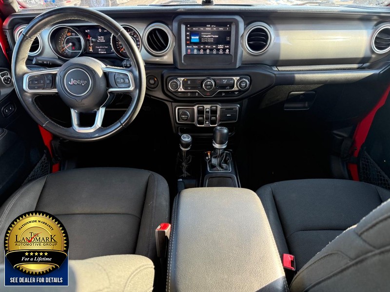 Jeep Wrangler Unlimited Vehicle Full-screen Gallery Image 15