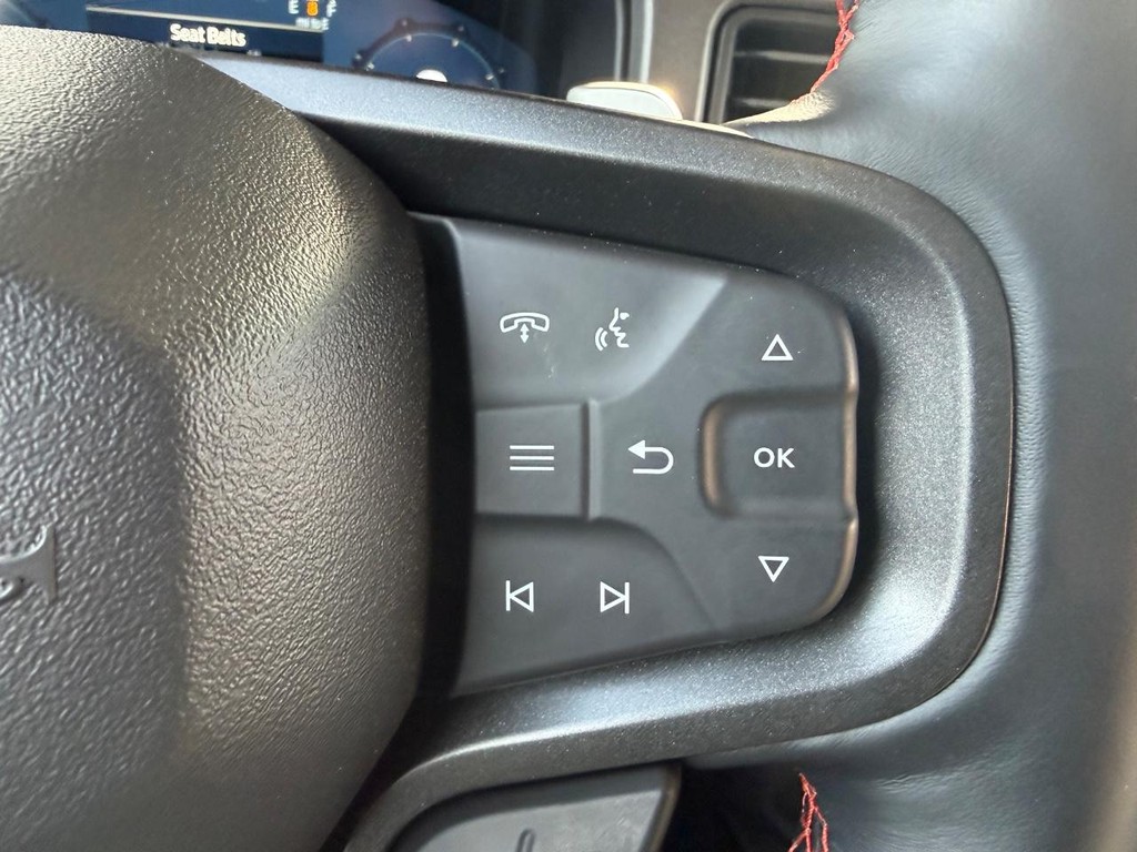 Ford Bronco Vehicle Full-screen Gallery Image 11