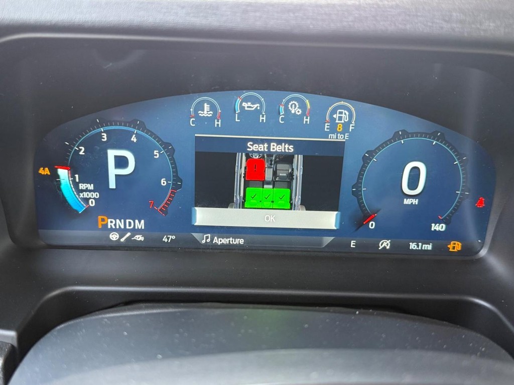 Ford Bronco Vehicle Full-screen Gallery Image 12