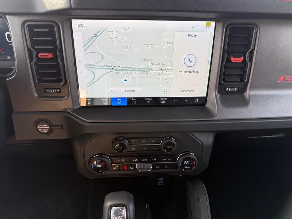 Ford Bronco Vehicle Full-screen Gallery Image 19